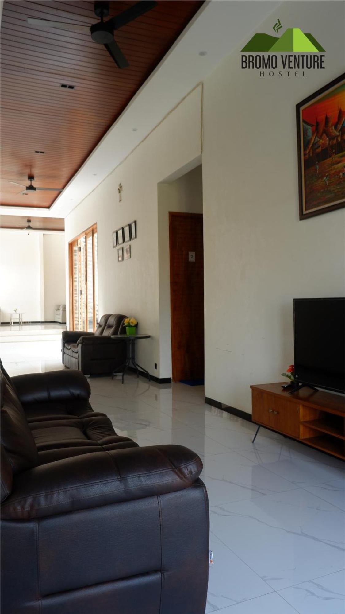 Bromo Venture Hostel Probolinggo Exterior foto