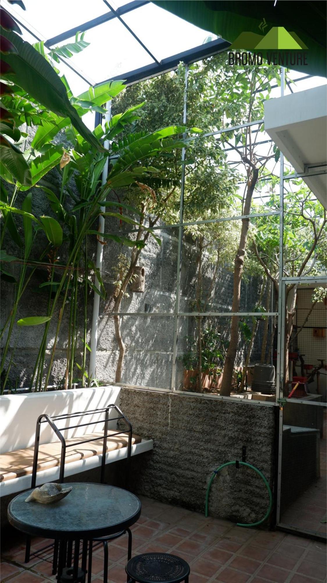 Bromo Venture Hostel Probolinggo Exterior foto